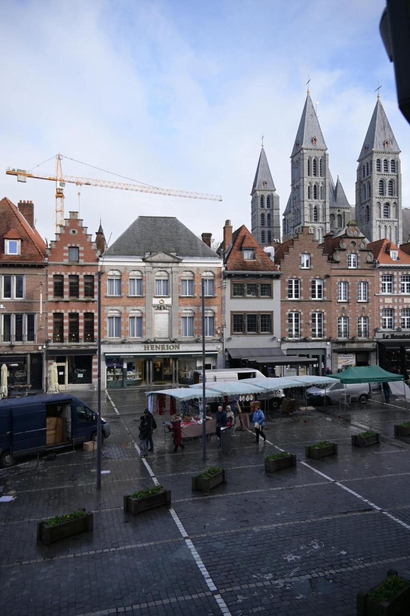 Agora Tournai Wellness Suites 3 Appartements Touristiques Sur La Grand-Place 외부 사진