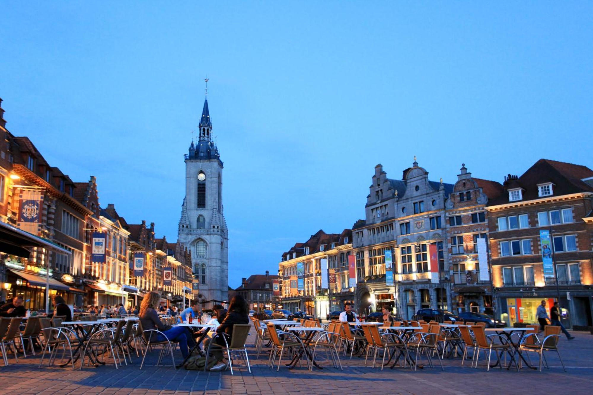 Agora Tournai Wellness Suites 3 Appartements Touristiques Sur La Grand-Place 외부 사진